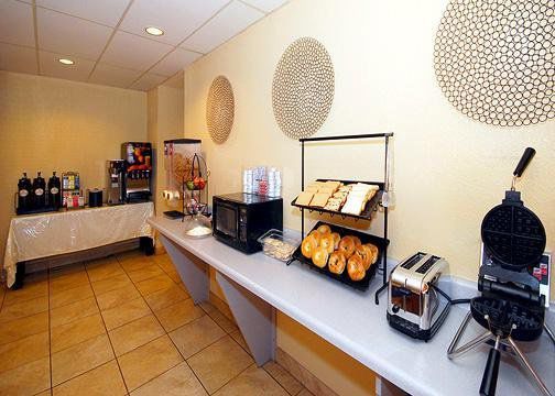 Quality Inn & Suites Downtown Phoenix Restoran gambar